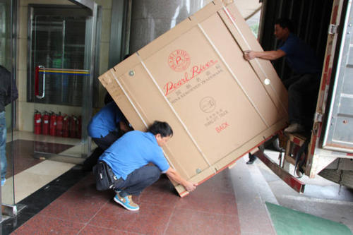 霍山钢琴贵重工艺品无忧运